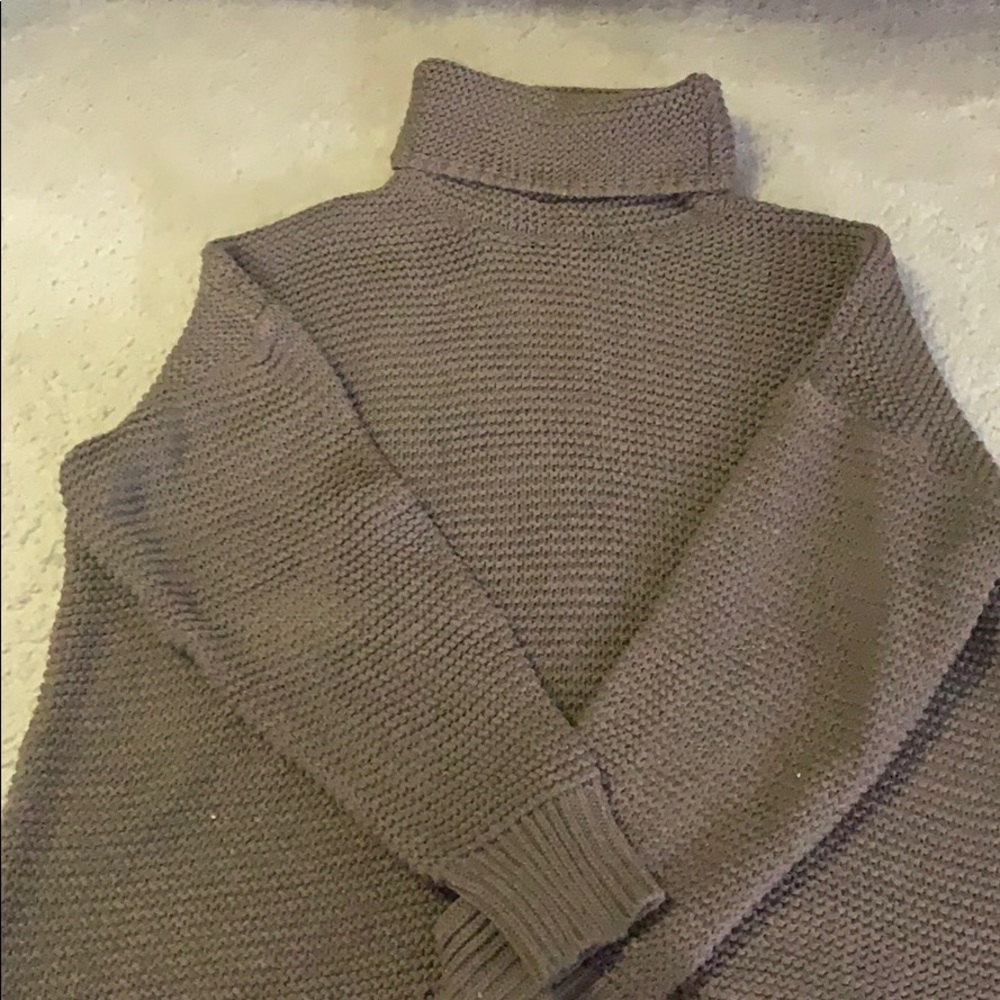 Chunky turtle neck sweater
